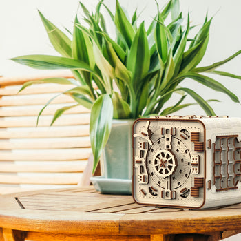 Safe - mechanical model by Wooden City - Mechanical Models UK