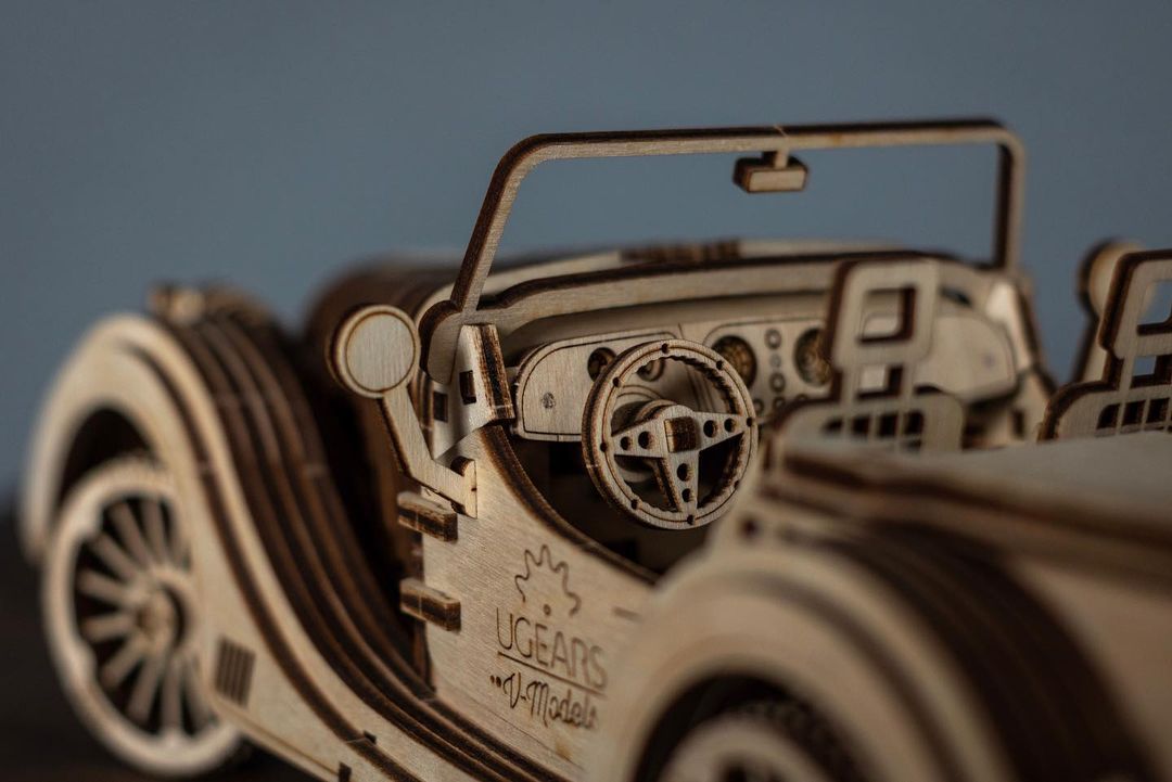 🚗 UGears Roadster – Build Your Own Moving Mechanical Model – Mechanical ...